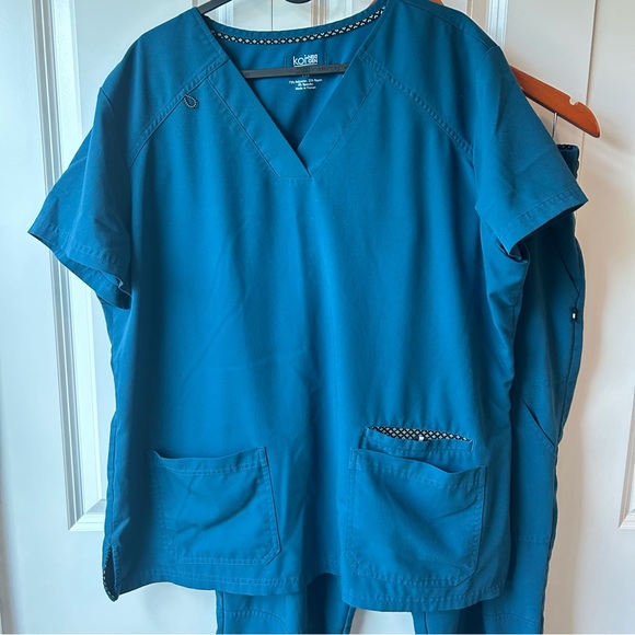 KOI Next Gen Teal Scrub Set XL Tall 🩺 - Picture 3 of 8